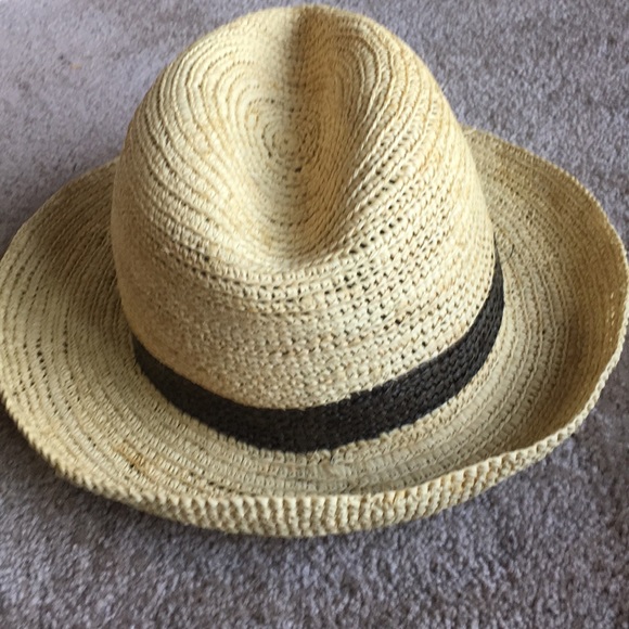 Christys hat - Picture 3 of 5